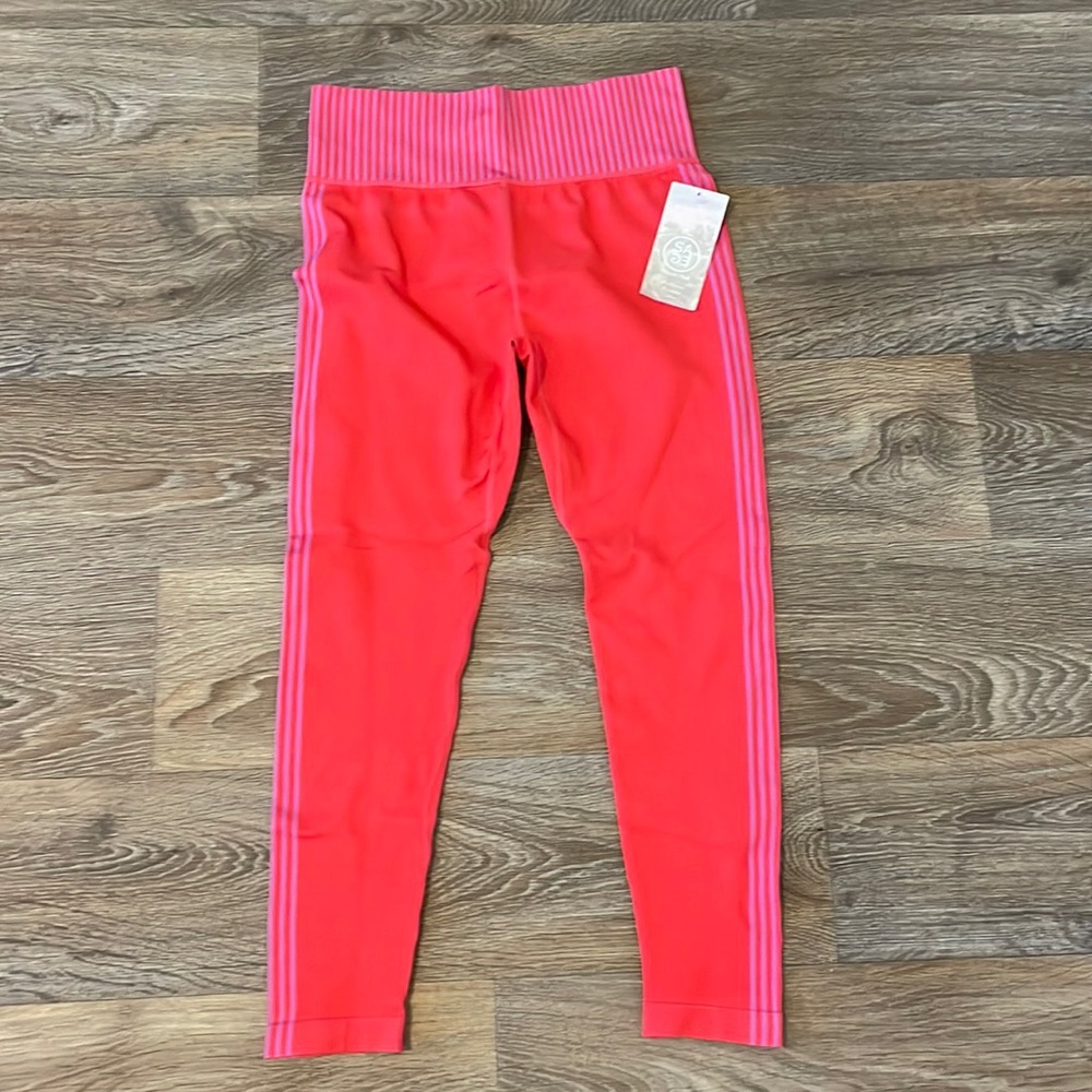 NWT Sage Collective leggings size medium